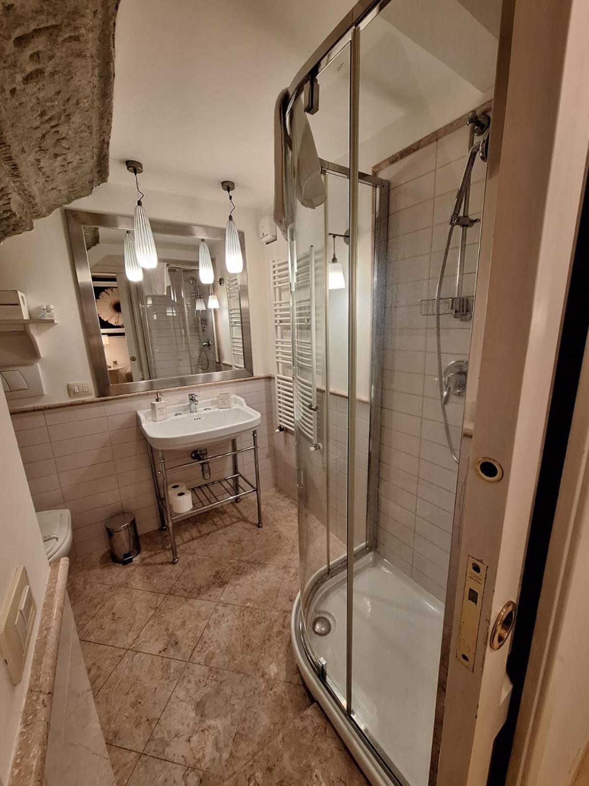 Cozy & Charming Florentine Hideaway By Oteego Florence Luaran gambar