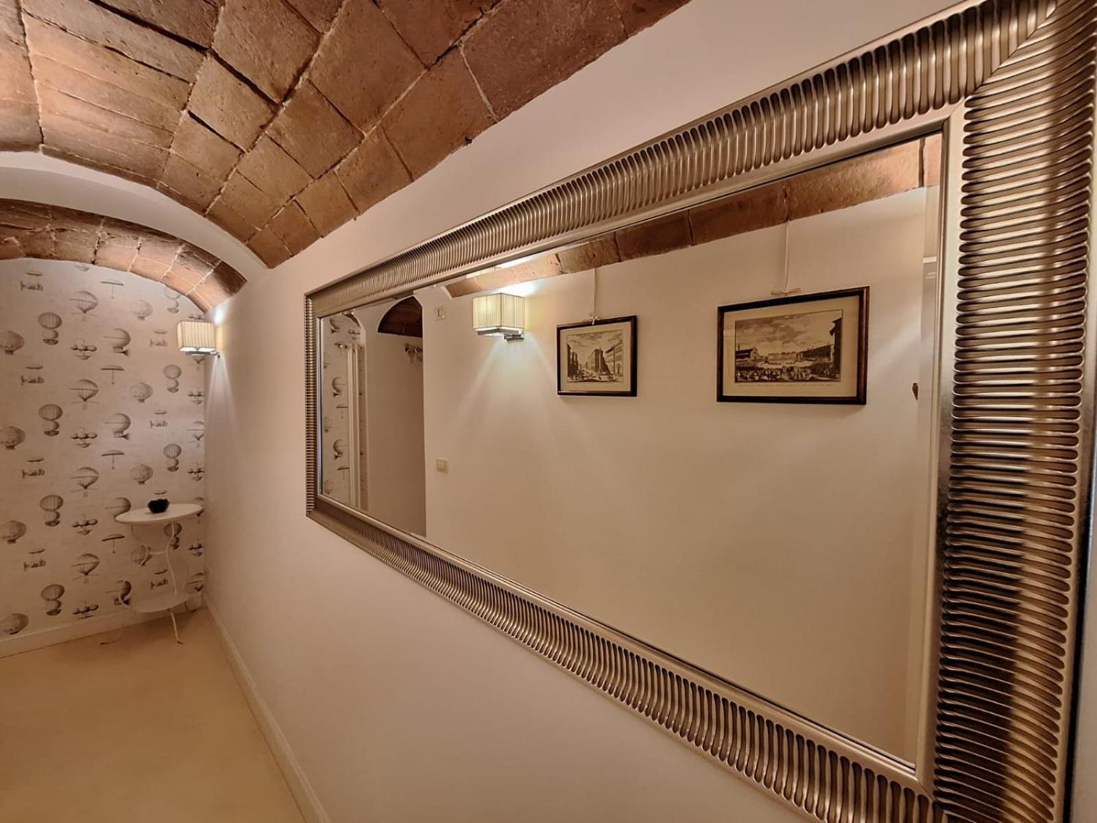 Cozy & Charming Florentine Hideaway By Oteego Florence Luaran gambar