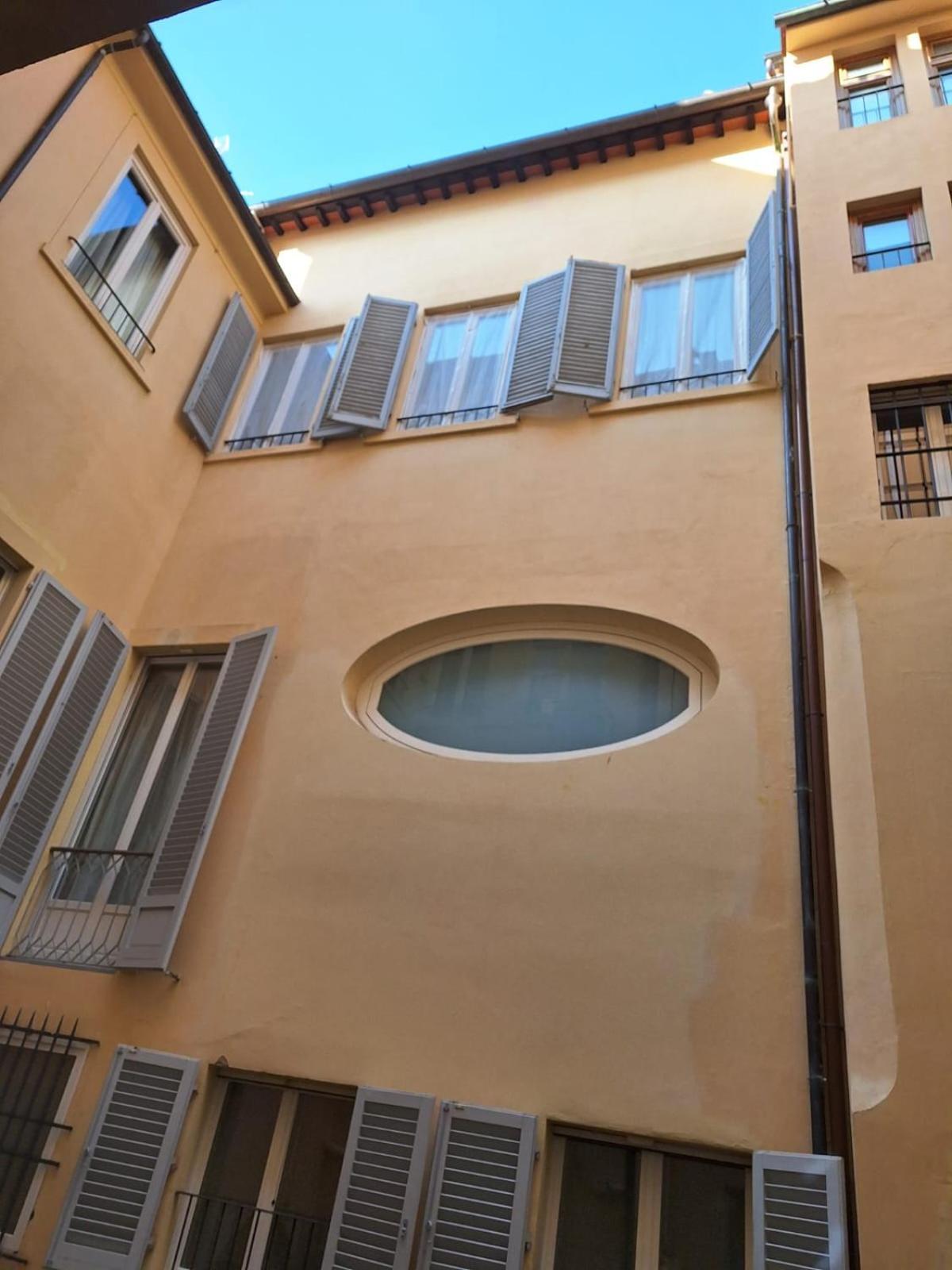 Cozy & Charming Florentine Hideaway By Oteego Florence Luaran gambar